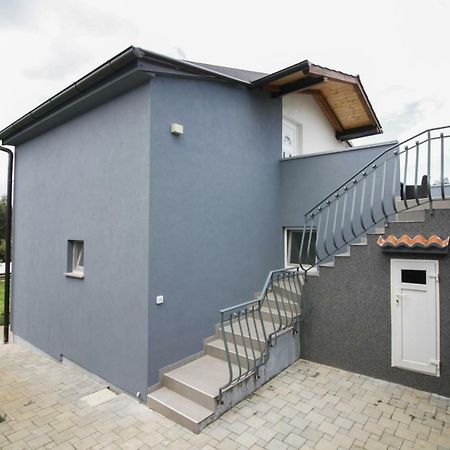 Sebi Apartment 300 M From Beach 罗维尼 外观 照片